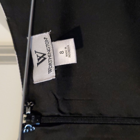 Worthington B&W Striped Faux-wrap Dress w/ Side-tie Detail - Sz 8 - Picture 3 of 5